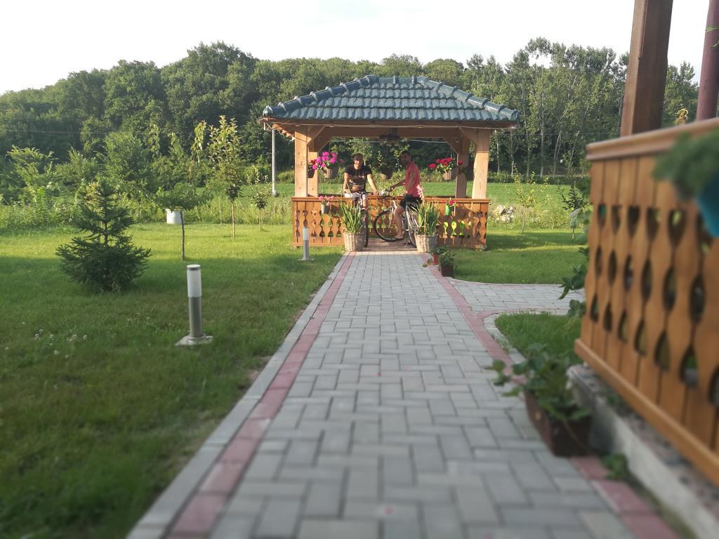 Agropensiunea Valea Fagilor Luncavita Zewnętrze zdjęcie