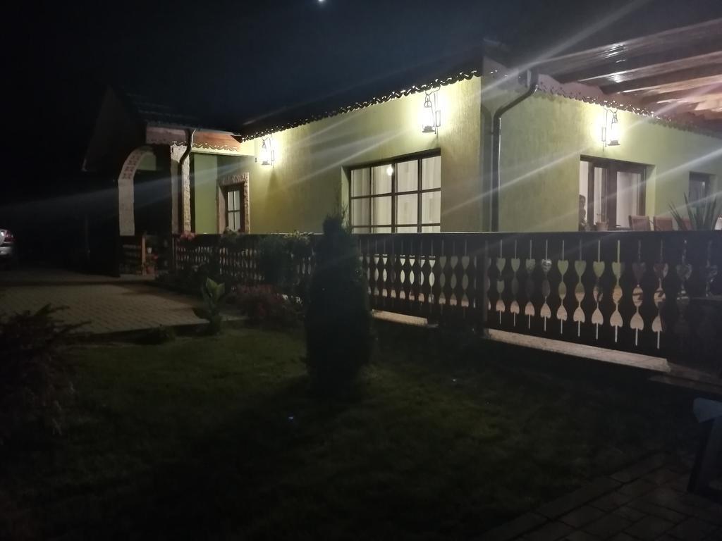 Agropensiunea Valea Fagilor Luncavita Zewnętrze zdjęcie